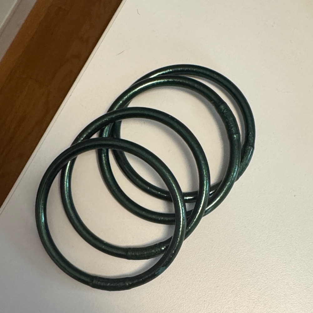 Elegant Green Bangles Set